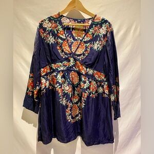 Johnny Was Navy Blue Floral-Print Tunic, size L
